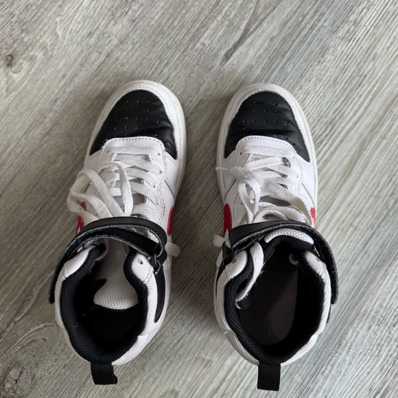 ❤️Boys Court Borough Mid 2 Nikes ❤️ - Picture 16 of 16